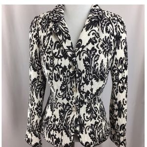 LKNW  Jackie Jon white and black blazer 4